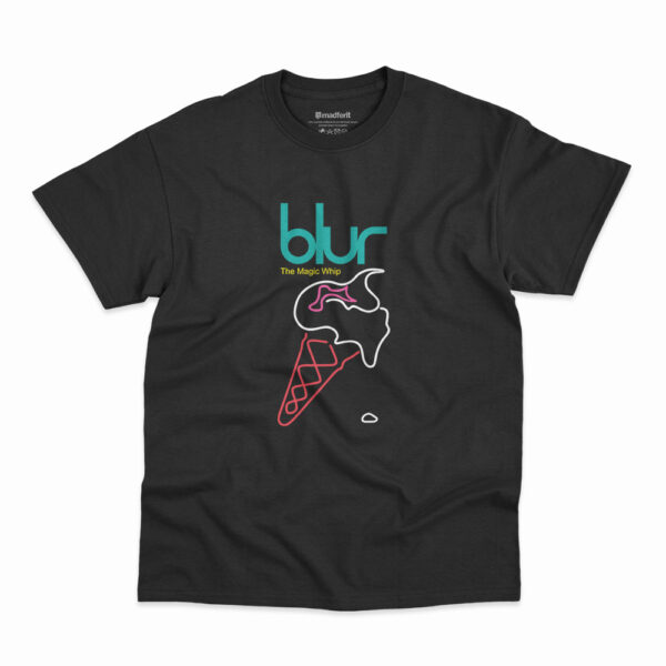 Camiseta preta com estampa da banda Blur