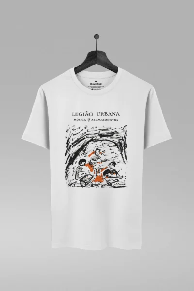 Camiseta branca com estampa da banda Legião Urbana