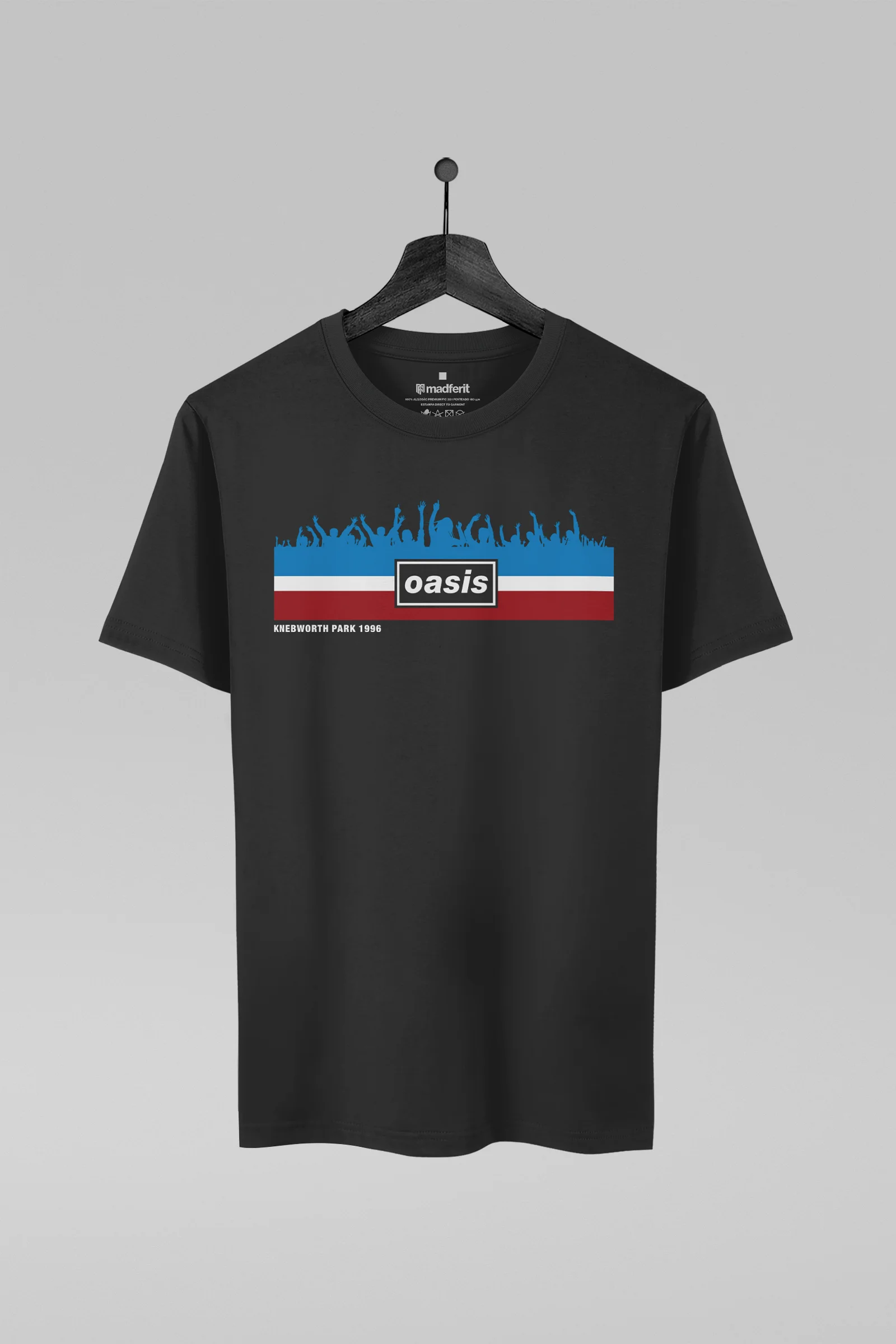 Camiseta preta com estampa da banda Oasis