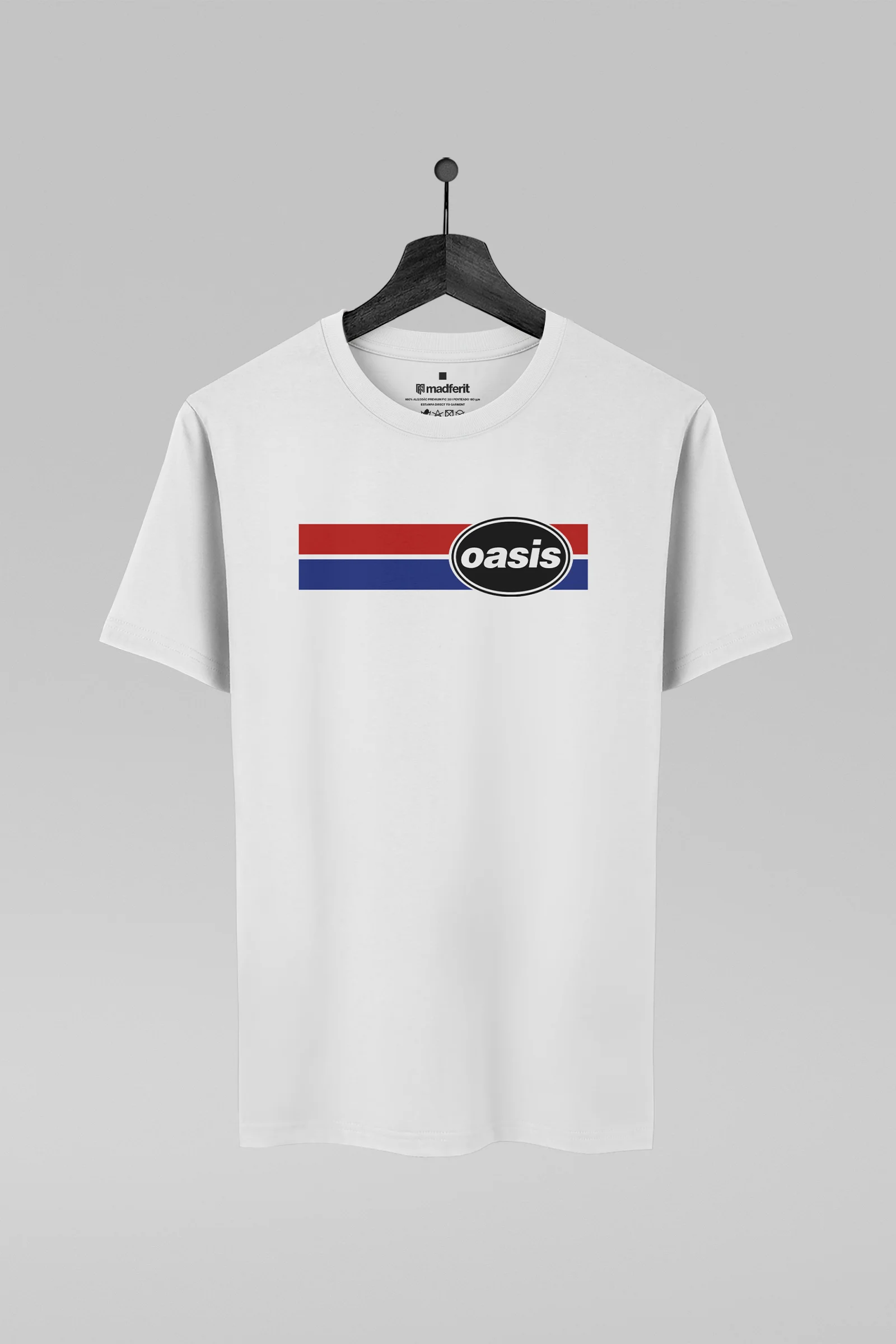 Camiseta branca com estampa da banda Oasis