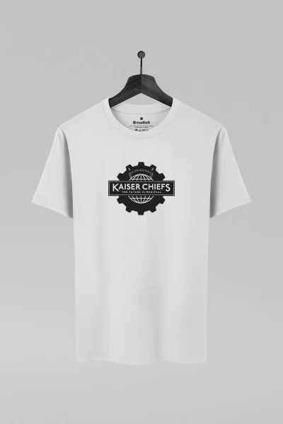 Camiseta branca com estampa da banda Kaiser Chiefs