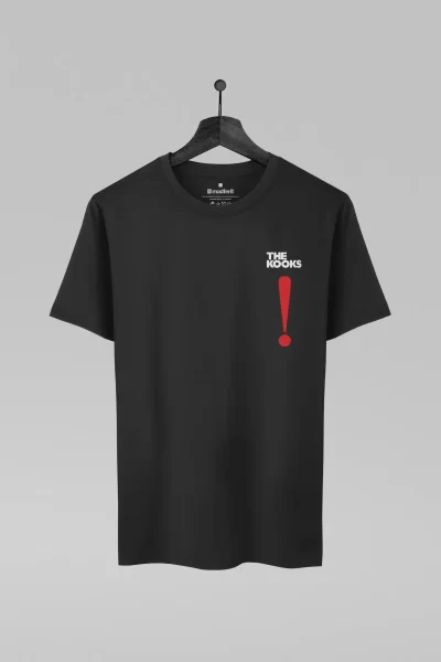 Camiseta preta com estampa da banda The Kooks