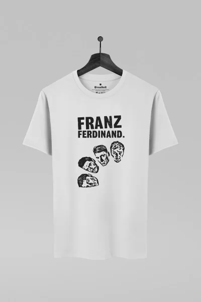 Camiseta branca com estampa da banda Franz Ferdinand