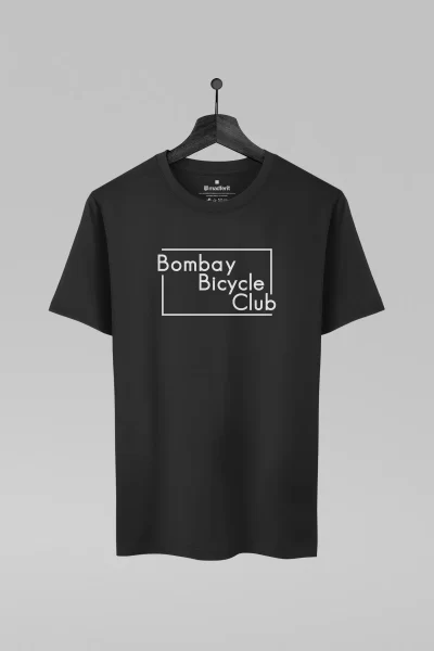 Camiseta preta com estampa da banda Bombay Bicycle Club