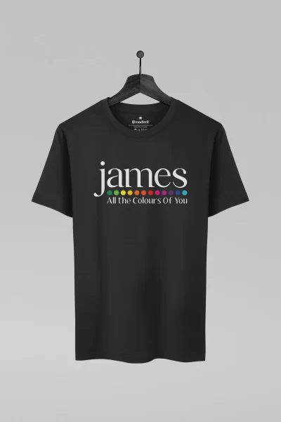 Camiseta preta com estampa da banda James