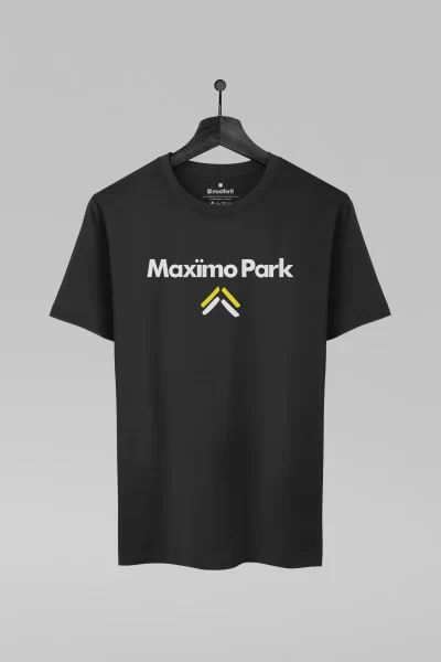 Camiseta preta com estampa da banda Maximo Park