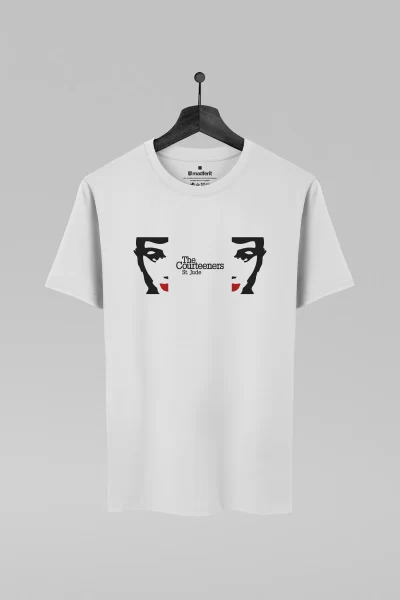 Camiseta branca com estampa da banda The Courteeners