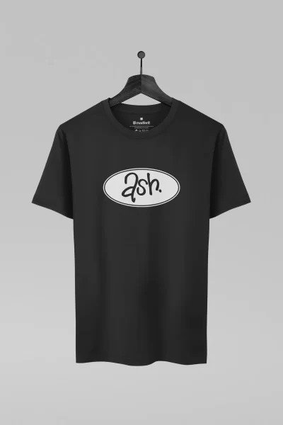 Camiseta preta com estampa da banda Ash