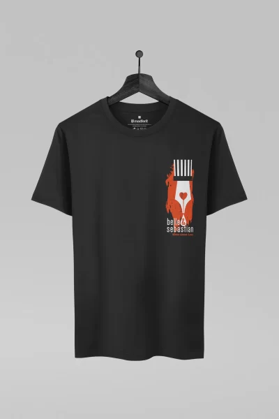 Camiseta preta com estampa da banda Belle And Sebastian