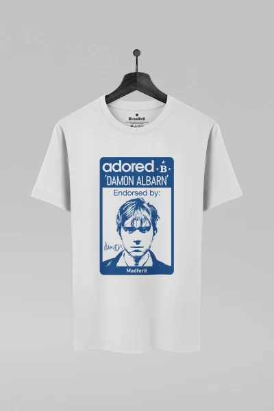 Camiseta branca com estampa da banda Blur