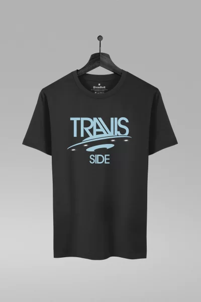 Camiseta preta com estampa da banda Travis