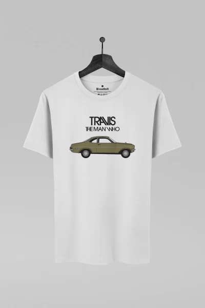 Camiseta branca com estampa da banda Travis