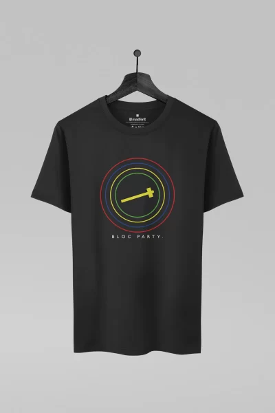 Camiseta preta com estampa da banda Bloc Party