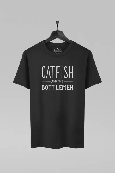 Camiseta preta com estampa da banda Catfish And The Bottlemen