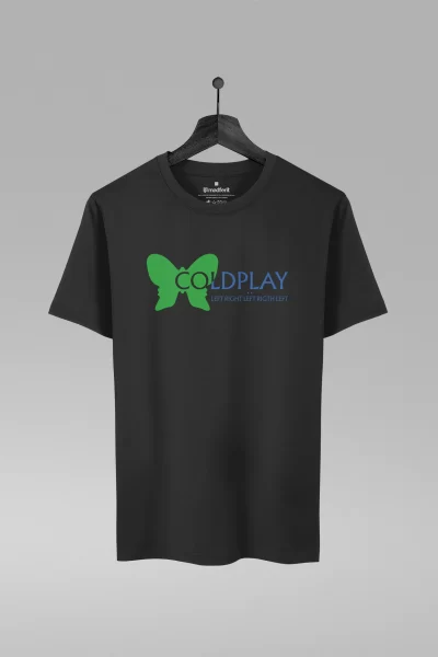 Camiseta preta com estampa da banda Coldplay