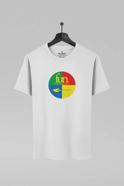 Camiseta branca com estampa da banda Fun