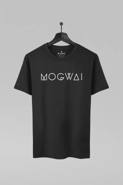 Camiseta preta com estampa da banda Mogwai
