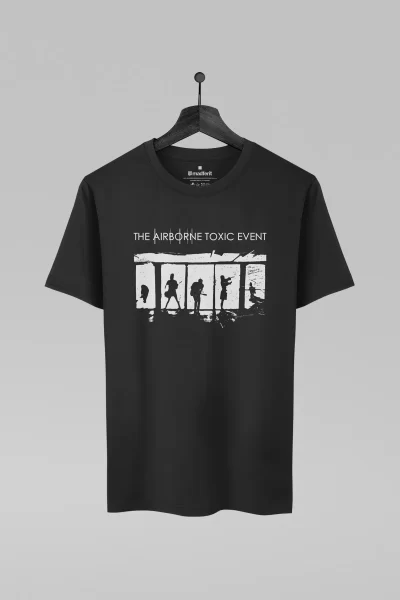 Camiseta preta com estampa da banda The Airborne Toxic Event