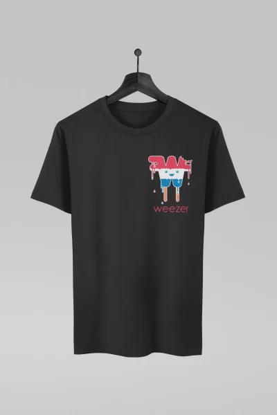 Camiseta preta com estampa da banda Weezer