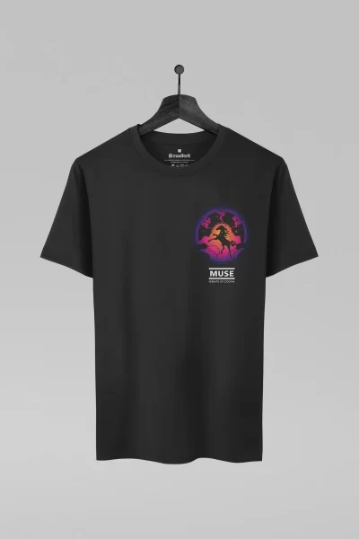 Camiseta preta com estampa da banda Muse