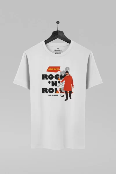 Camiseta branca com estampa do Liam Gallagher