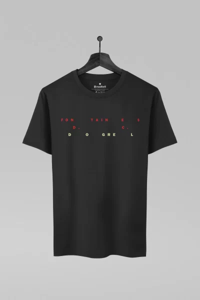 Camiseta preta com estampa da banda Fontaines D.C