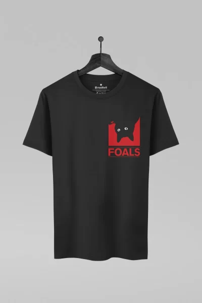Camiseta preta com estampa da banda Foals