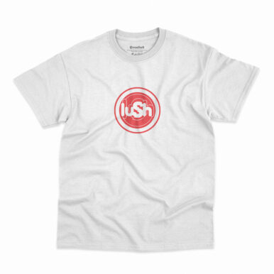 Camiseta na cor branca com logo da banda Lush