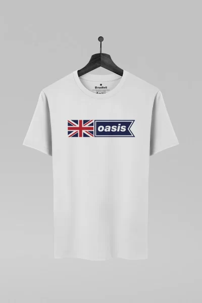 Camiseta branca com estampa da banda Oasis