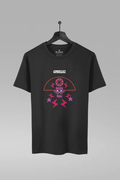 Camiseta preta com estampa da banda Gorillaz