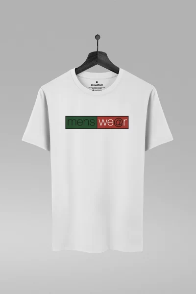 Camiseta branca com estampa da banda Menswear