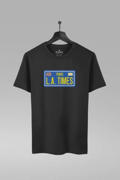 Camiseta preta com estampa da banda Travis