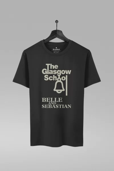 Camiseta preta com estampa da banda Belle And Sebastian