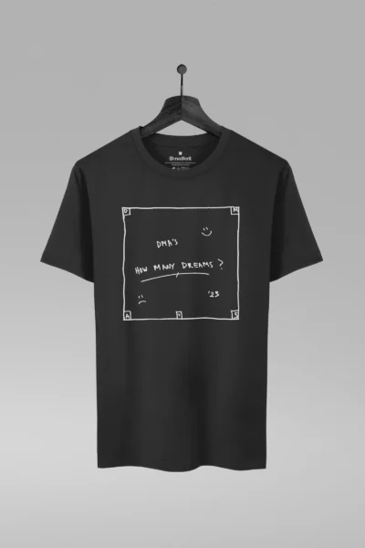 Camiseta preta com estampa da banda DMA'S
