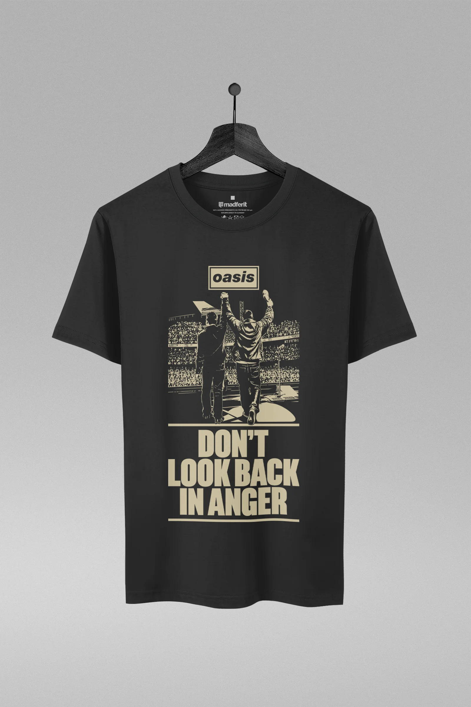 Camiseta preta com estampa Don't Look Back In Anger da banda Oasis