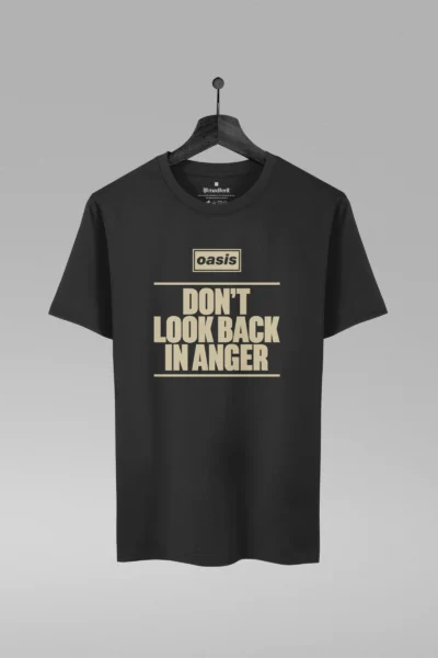 Camiseta preta com estampa Don't Look Back In Anger da banda Oasis