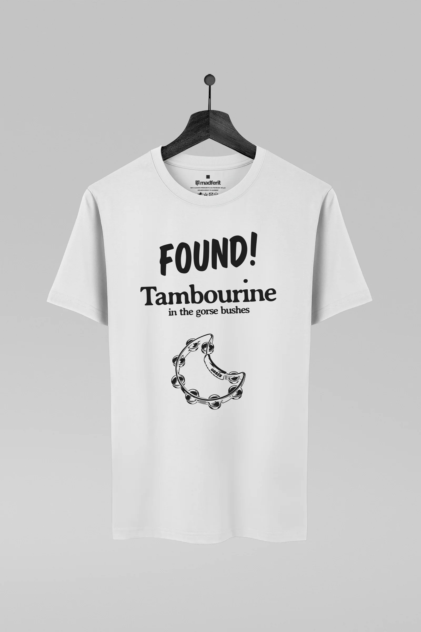 Camiseta branca com estampa da banda Oasis