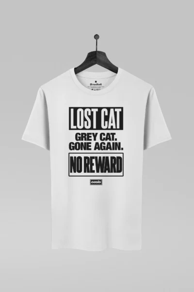 Camiseta branca com estampa da banda Oasis