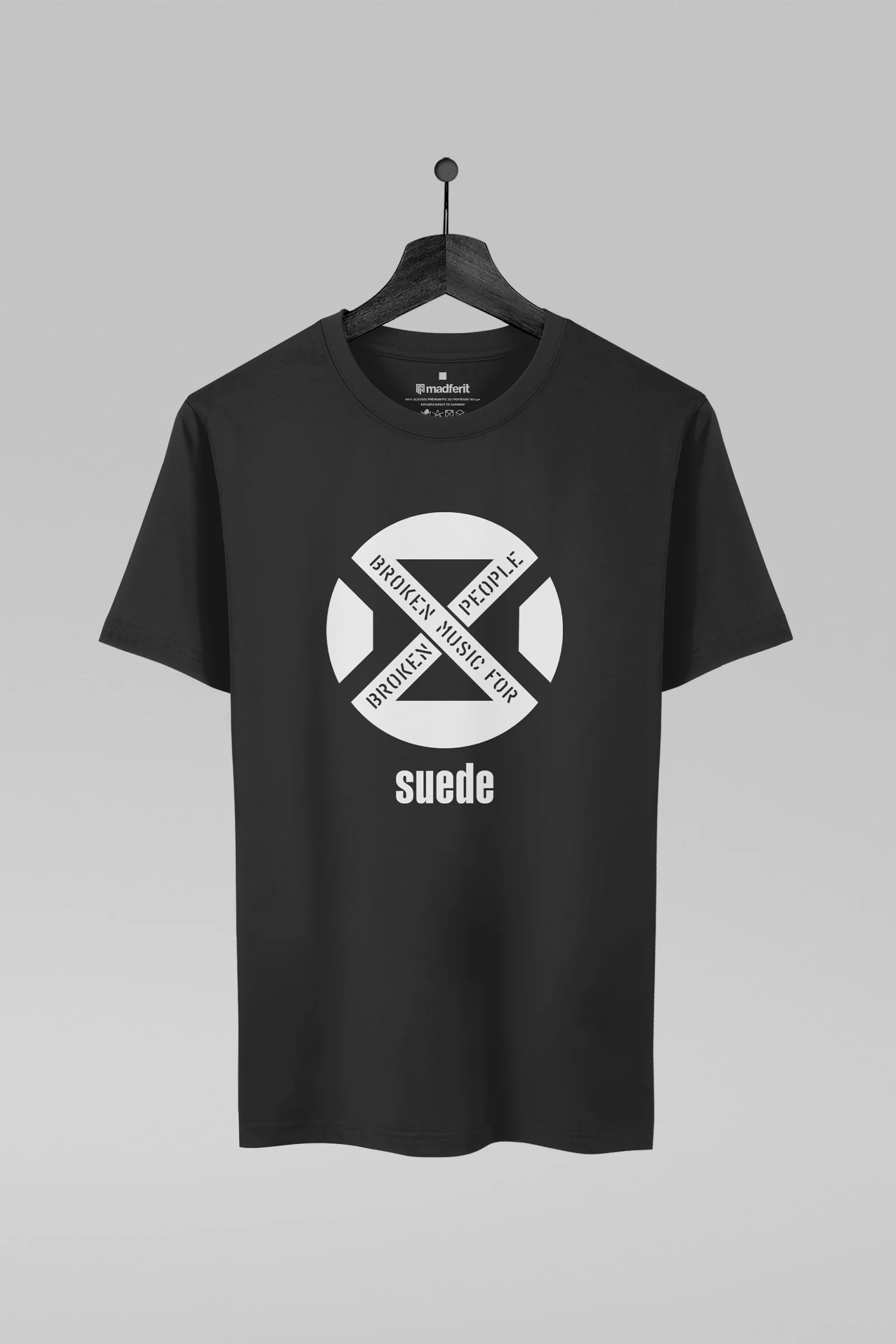 Camiseta preta com estampa da banda Suede