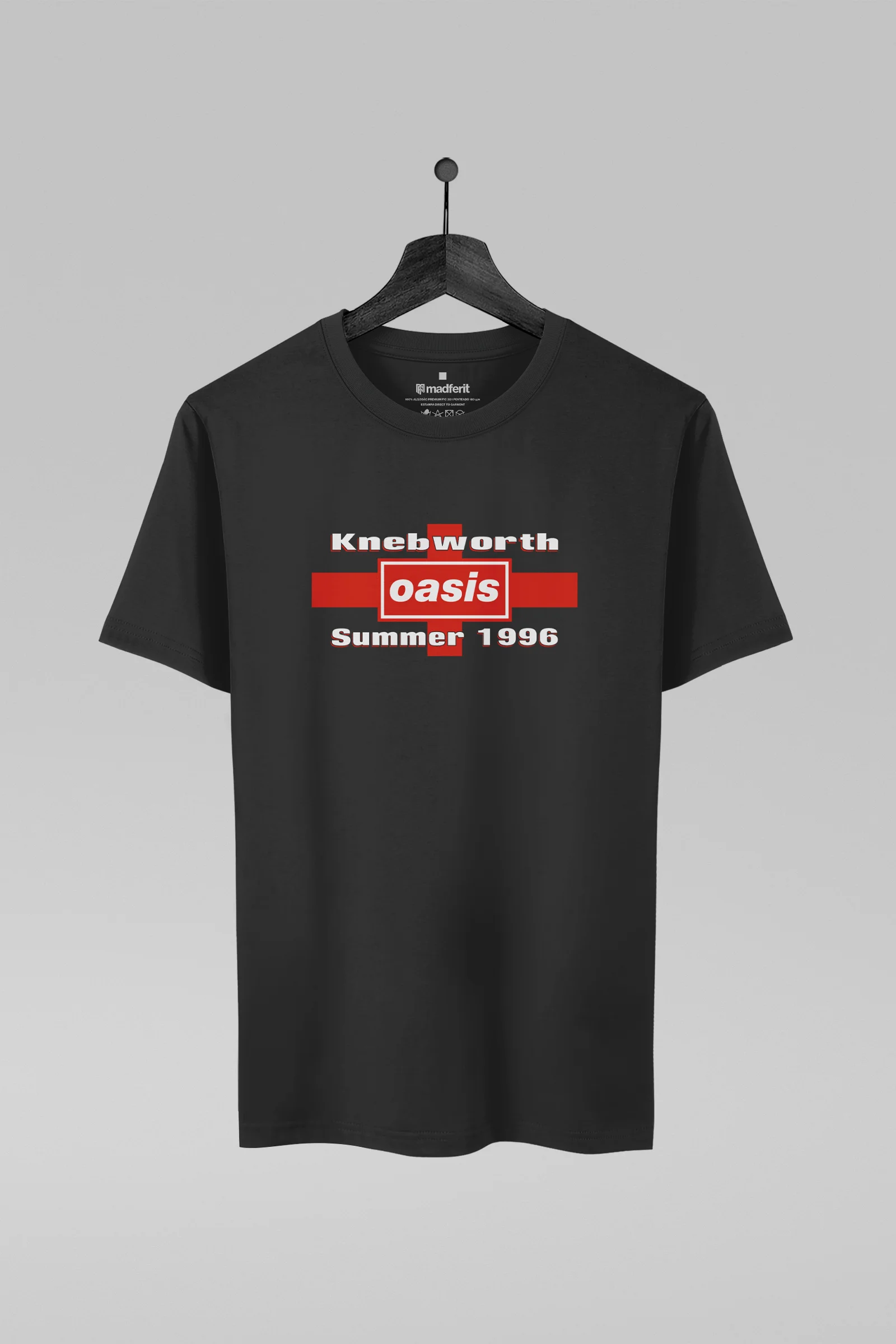 Camiseta preta com estampa da banda Oasis